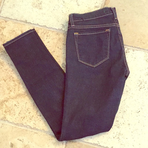 J Brand size 26 darkwash skinny jeans - Picture 1 of 6